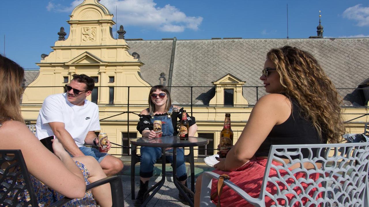 The Clock Inn Prague Exterior photo